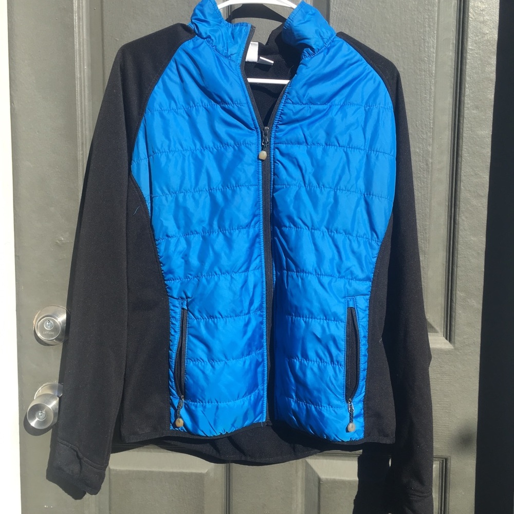 Light weight fleece jacket